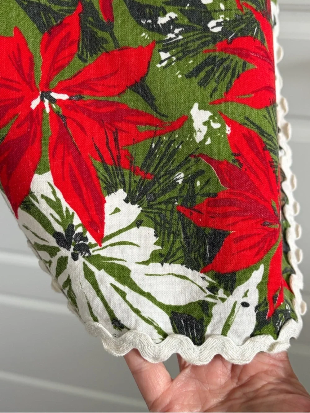 Vintage 1950s 1960s Handmade Poinsettia Christmas Apron Holiday Tie Waist